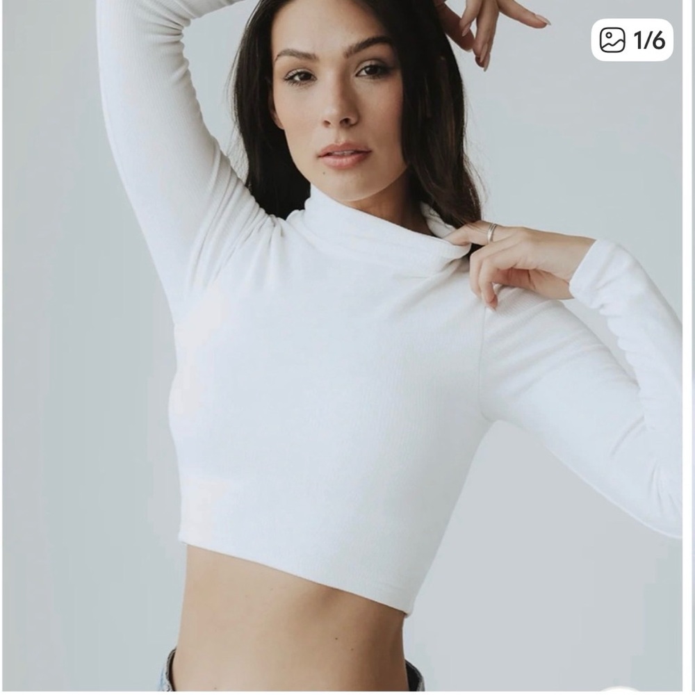 Klassy Network Crop Top Medium